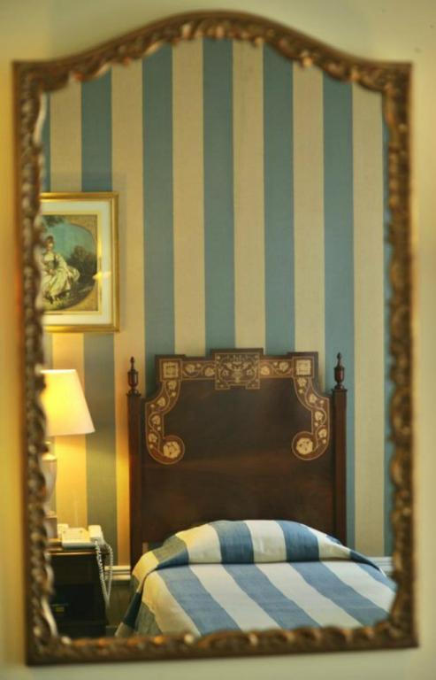 Single Room,60996451:JPEG